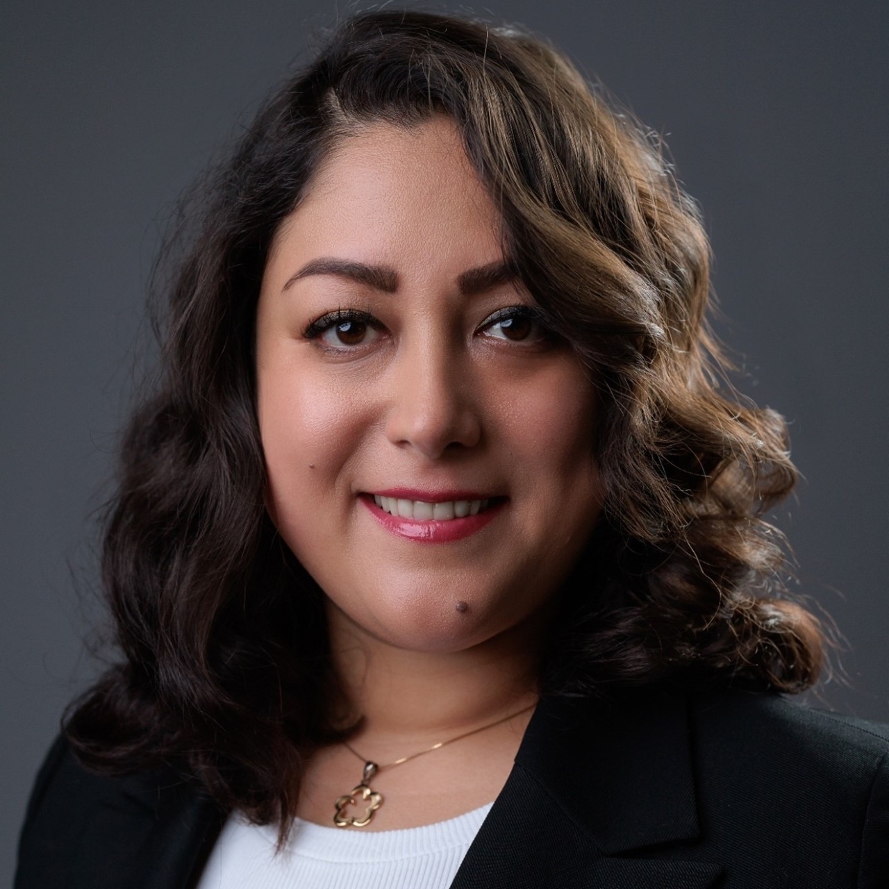 Tina Omrani portrait