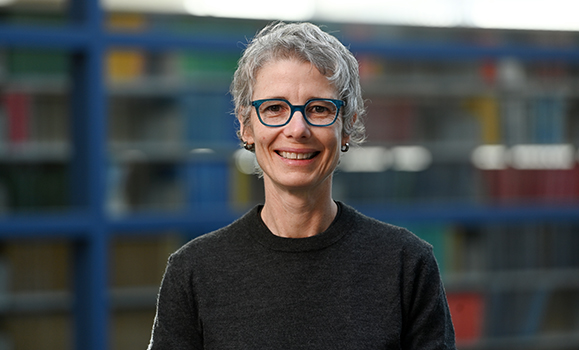 A headshot of Dr. Elaine Craig. 