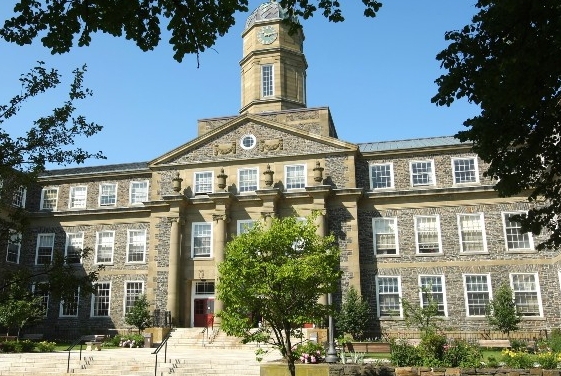 A exterior of a brick building on Dalhousie campus